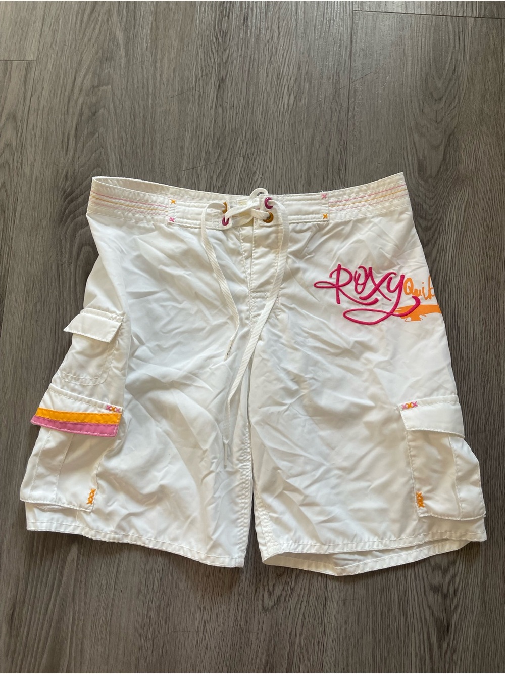 Vtg Y2K Roxy girls board shorts